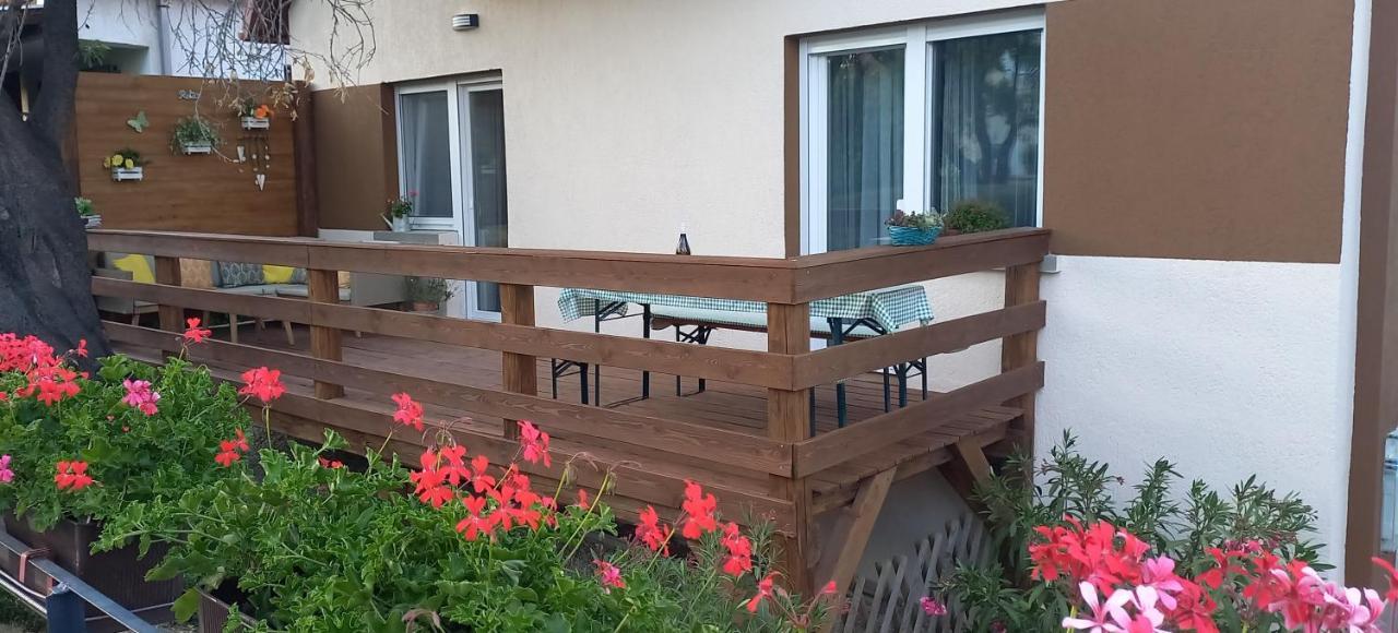 A Bringas Apartman 블로톤퓌레드 외부 사진
